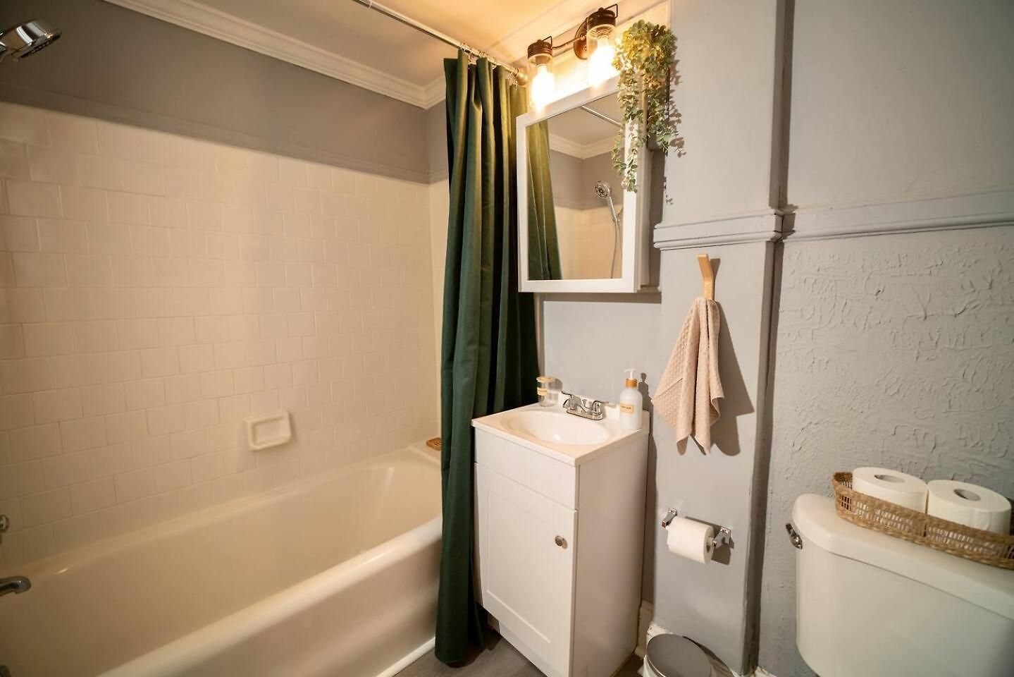 Apartment Uptown Funk Getaway With Parking & Walk To Stadiums, Nightlife Charlotte