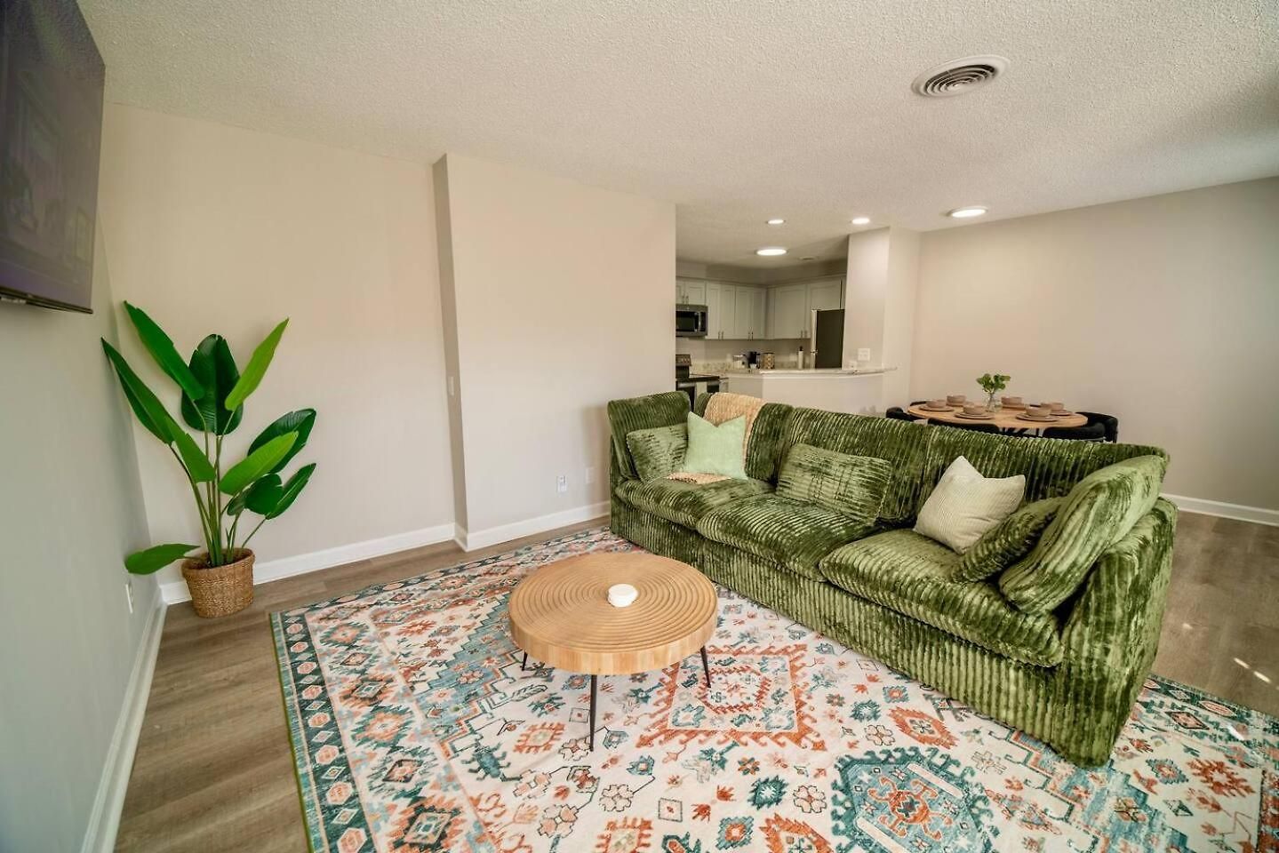 Apartment Uptown Luxe Retreat With Parking & Walk To Center Charlotte