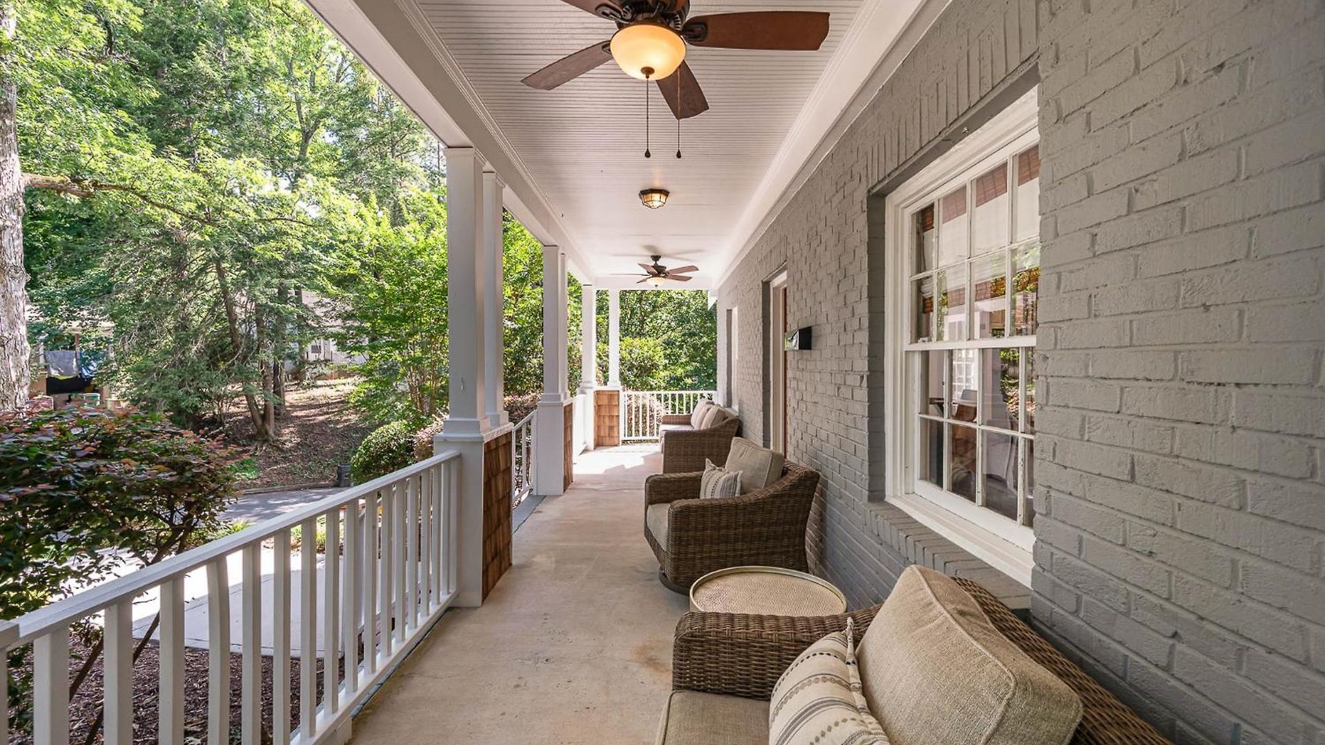 Luxury South End Retreat - Hot Tub - 4 Bedrooms Holiday home