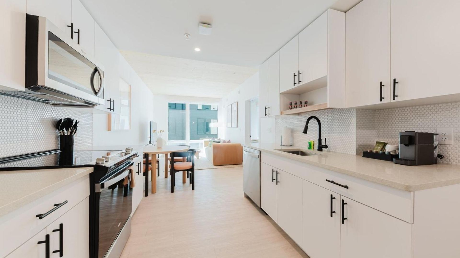 Hotel Joinery West 3*
