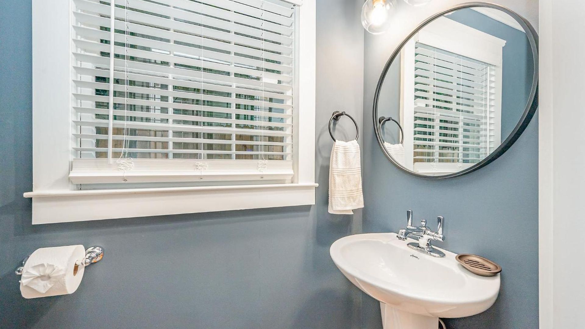 Luxury South End Retreat - Hot Tub - 4 Bedrooms * Charlotte