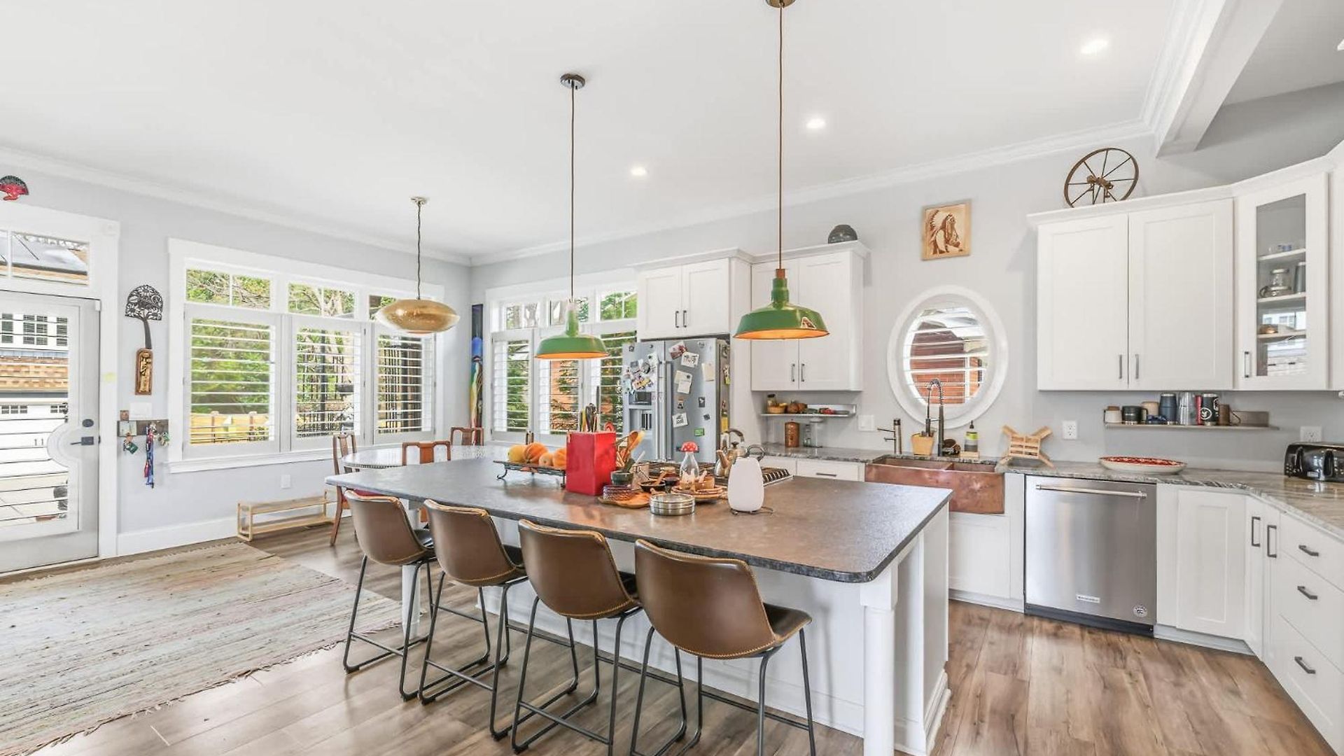 Bed & Breakfast Oak King Charlotte