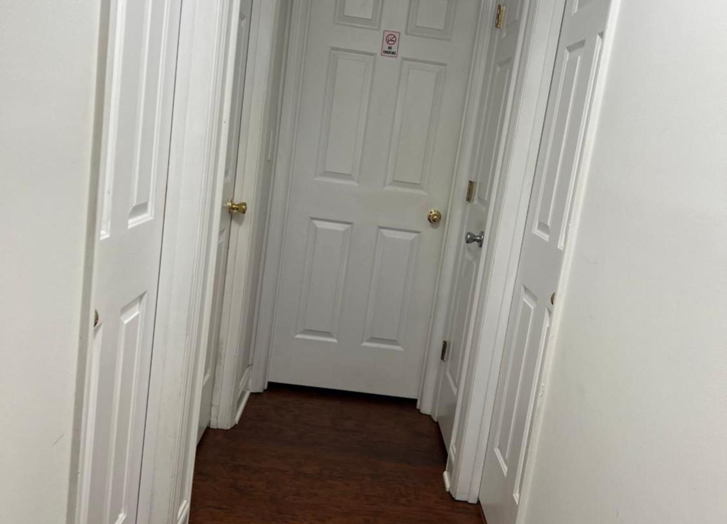 Comfort Home, Near Uptown And Airport Holiday home *