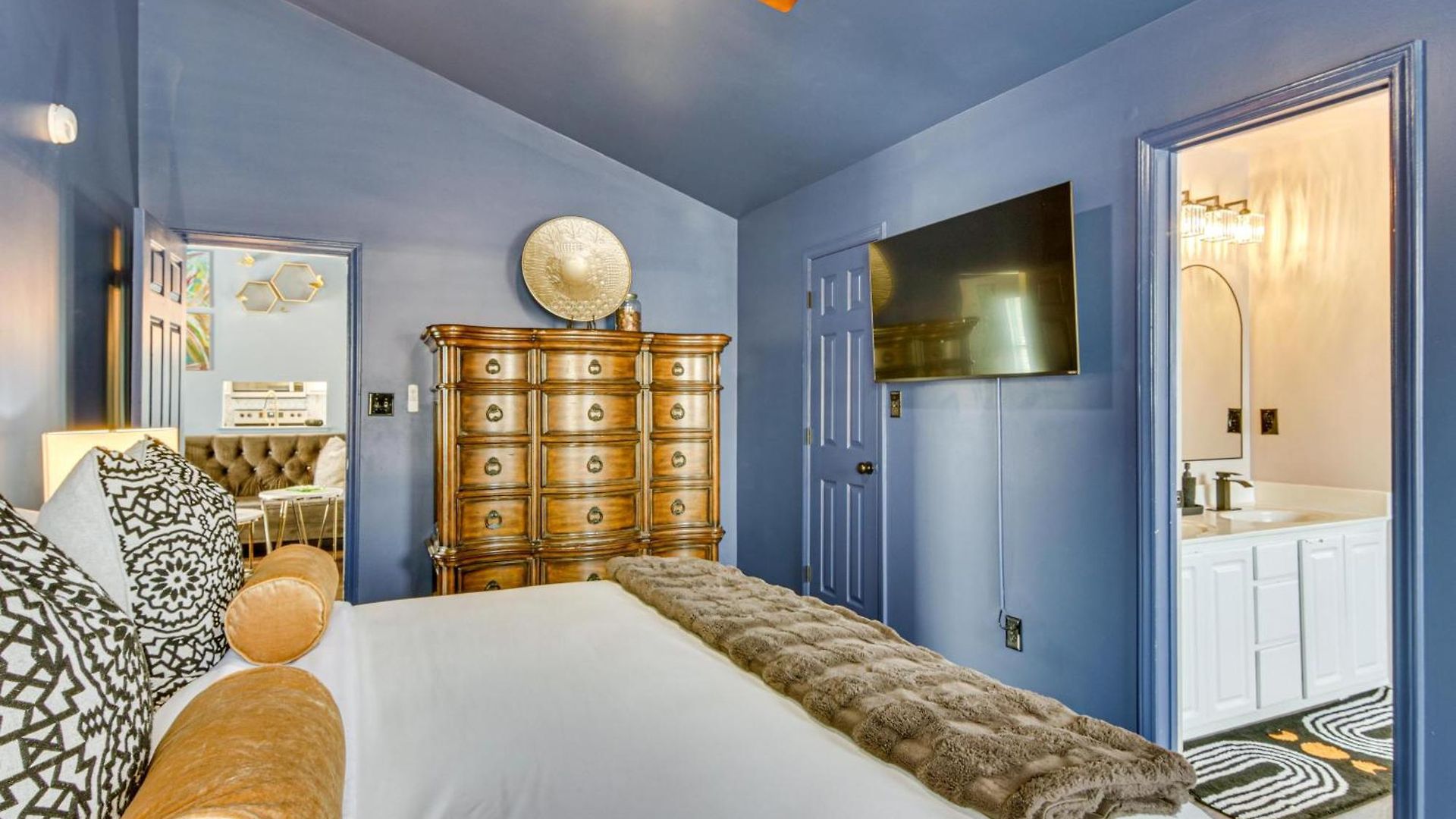 Vintage-chic Getaway: 6 Mi To Uptown Holiday home Charlotte