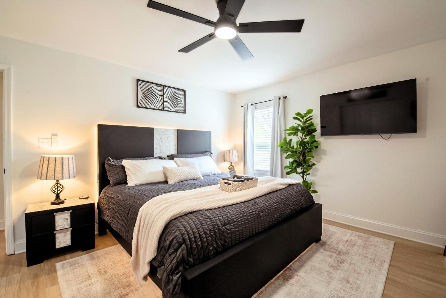 Holiday home Stylish 3br Upper Level Near Clt & Whitewater