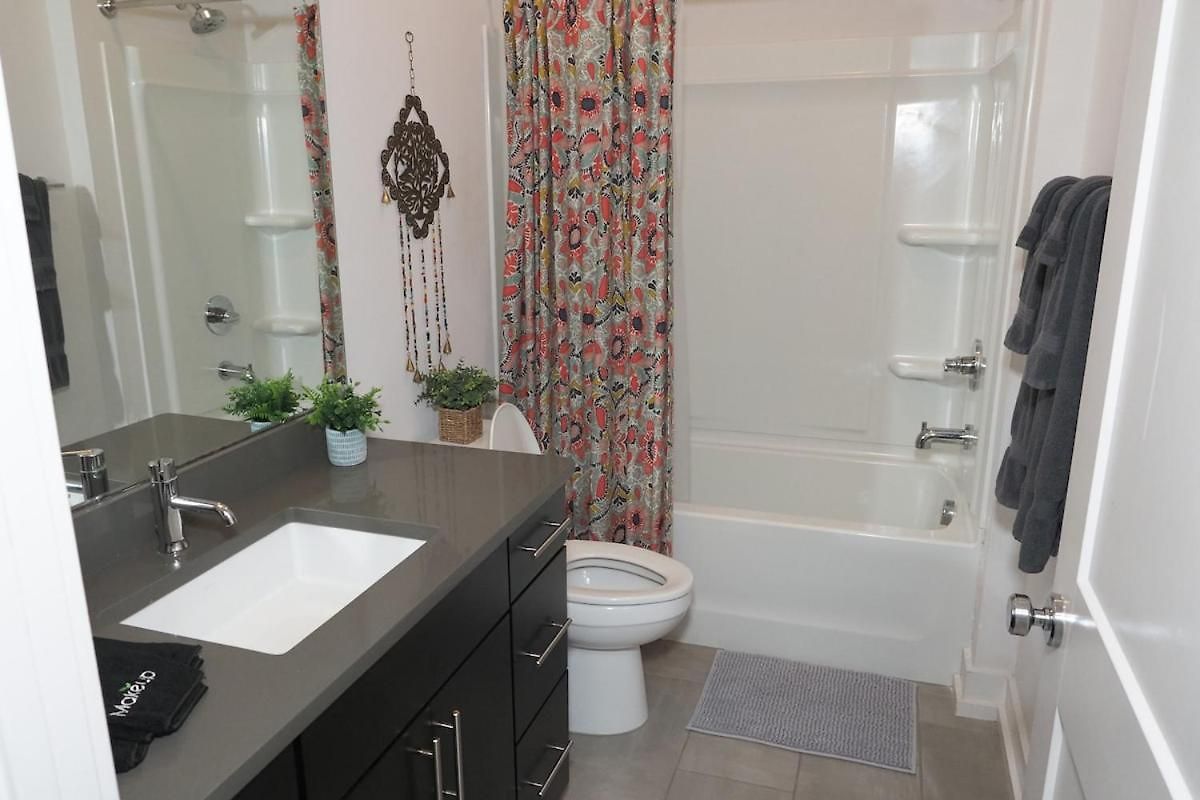 Holiday home Cozy-chic 3br Near Uncc Noda Uptown I-85 *