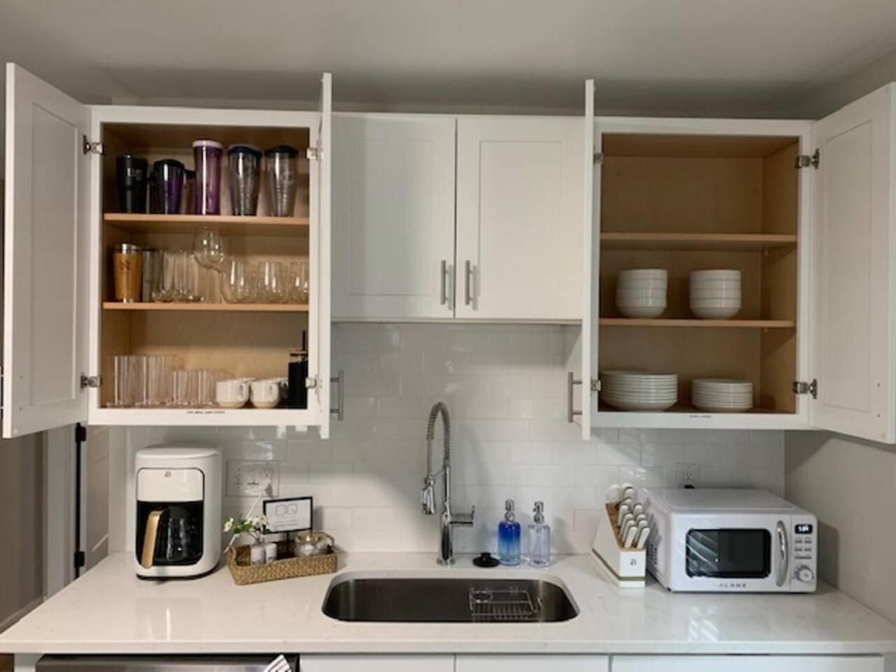 Qc Quarters: Elevated 4 Br/4ba, Total Quadplex Charlotte