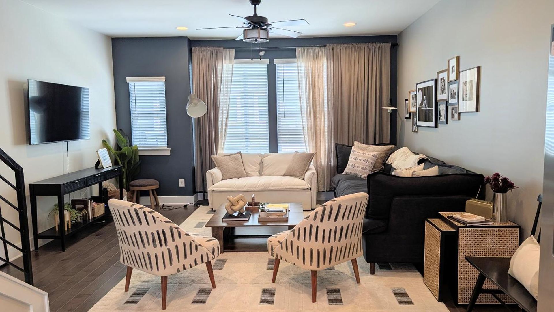 Qc Rooftop Retreat | Rooftop | Garage | Dog Park *