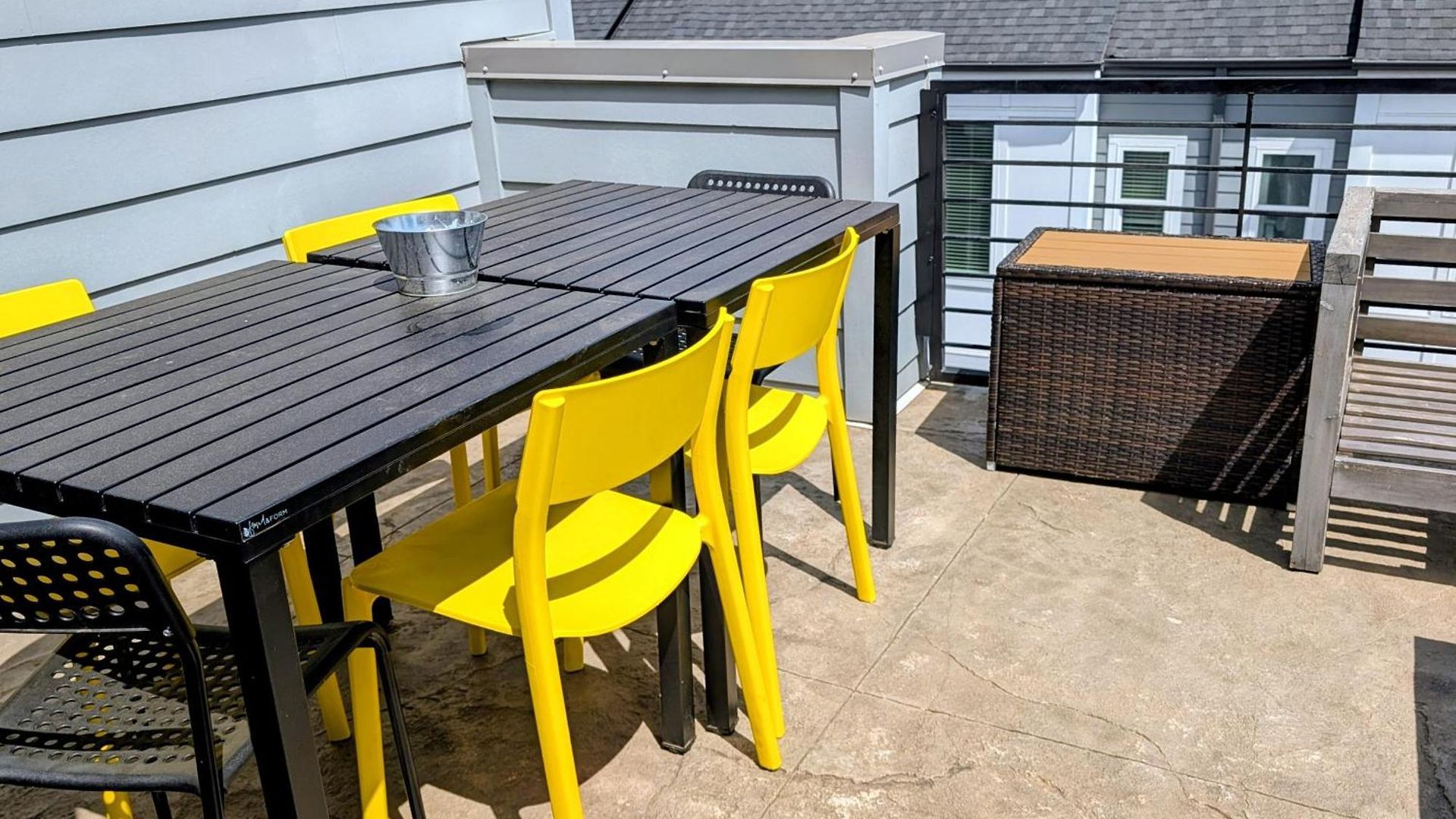 Qc Rooftop Retreat | Rooftop | Garage | Dog Park * Charlotte