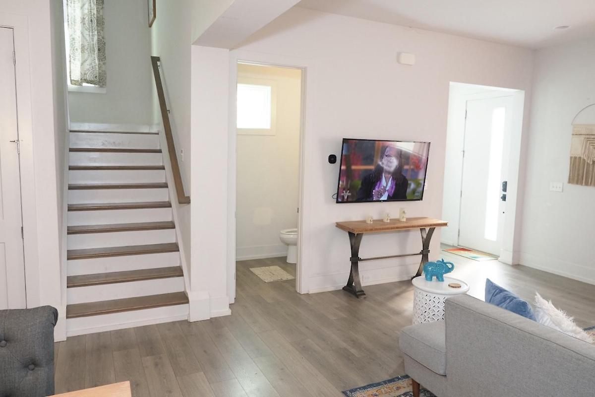 Cozy-chic 3br Near Uncc Noda Uptown I-85 Holiday home *
