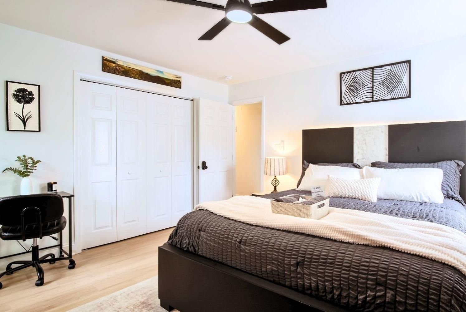Stylish 3br Upper Level Near Clt & Whitewater Holiday home
