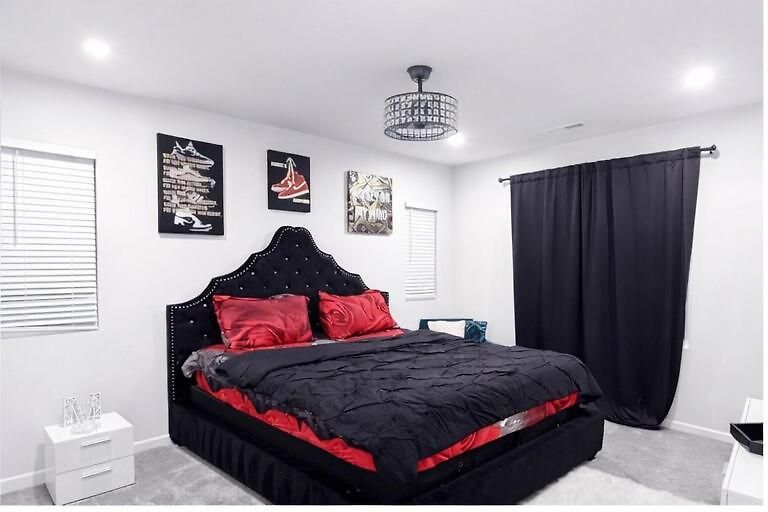 Prime Uptown Luxury Townhome 3br 3br Near Highlights Of Uptown Clt From Boa, Nascar , Panthers ,free Parking And Holiday home