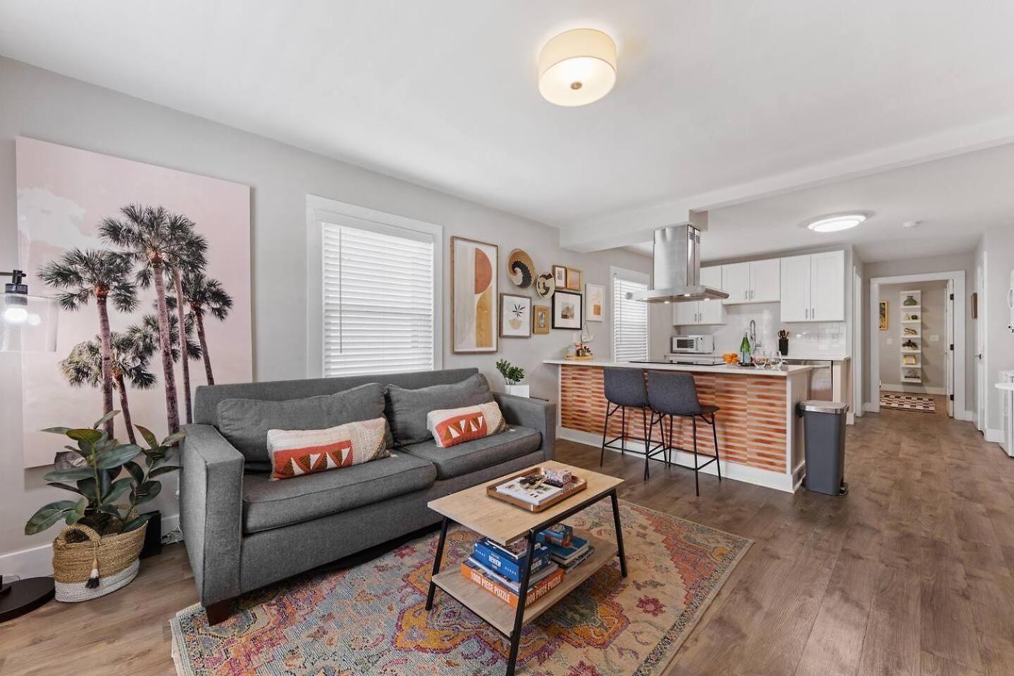 Holiday home Qc Quarters: Elevated 4 Br/4ba, Total Quadplex