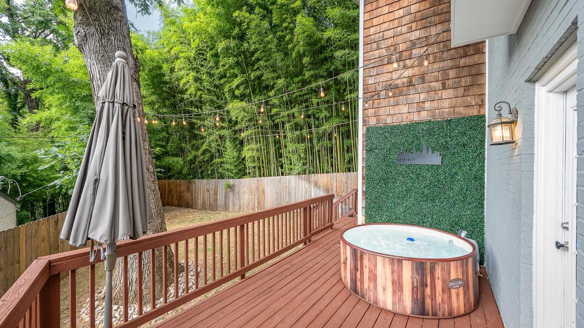 Luxury South End Retreat - Hot Tub - 4 Bedrooms Holiday home Charlotte