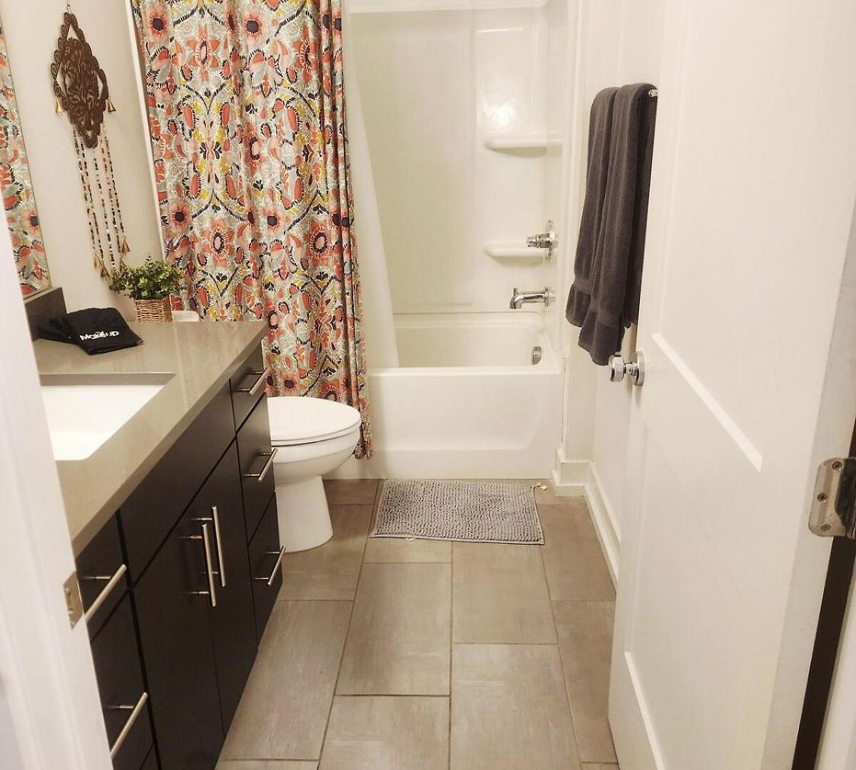 Cozy-chic 3br Near Uncc Noda Uptown I-85 Charlotte