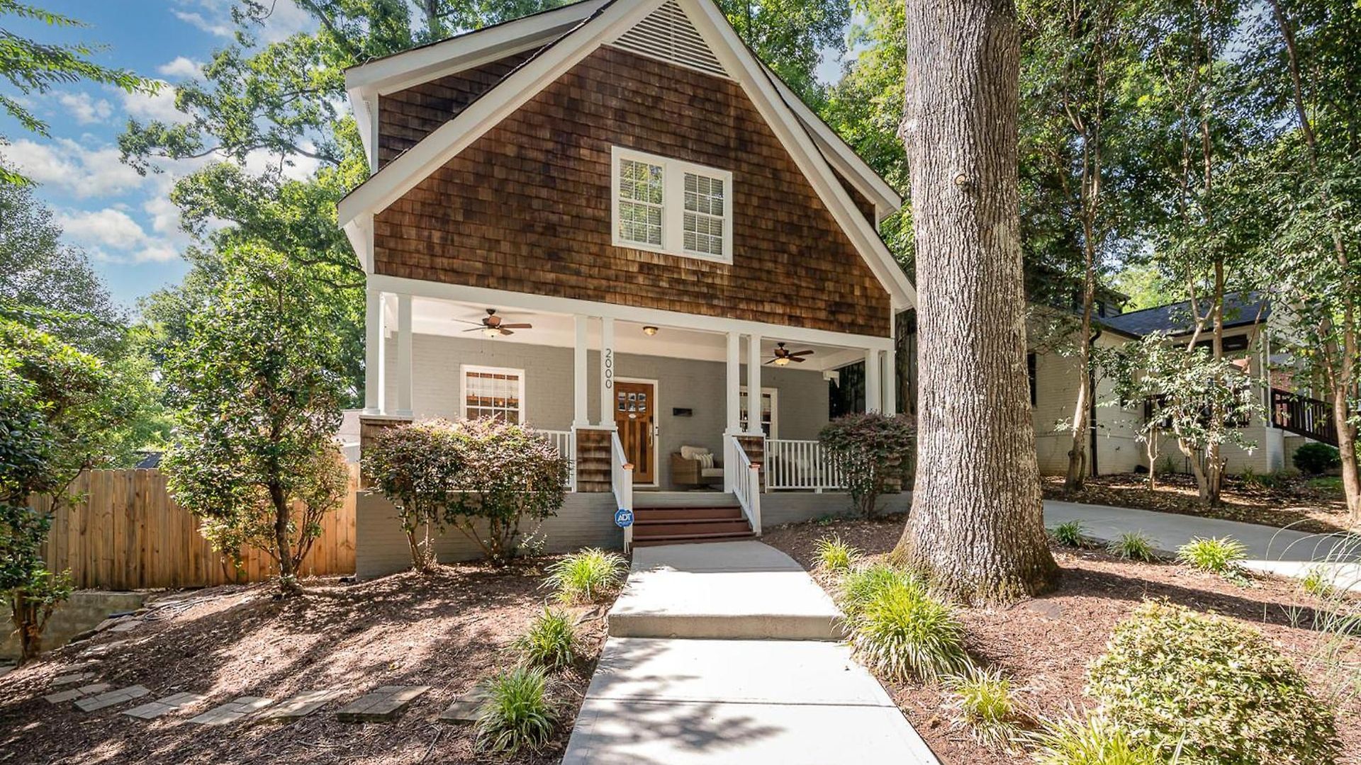 Luxury South End Retreat - Hot Tub - 4 Bedrooms Charlotte