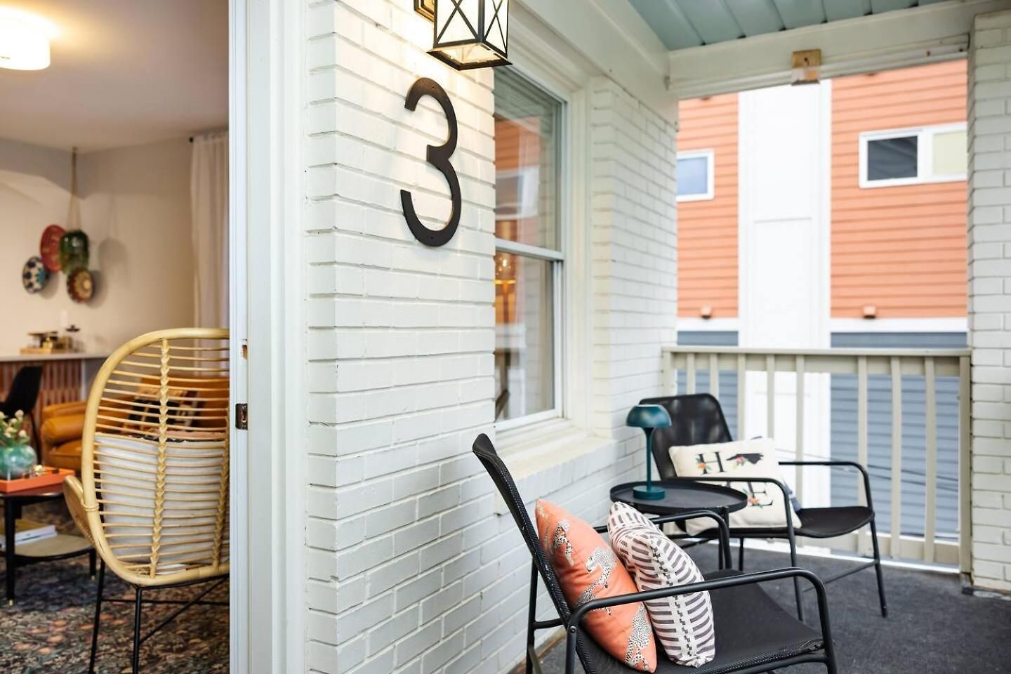 Holiday home Qc Quarters: Elevated 4 Br/4ba, Total Quadplex Charlotte