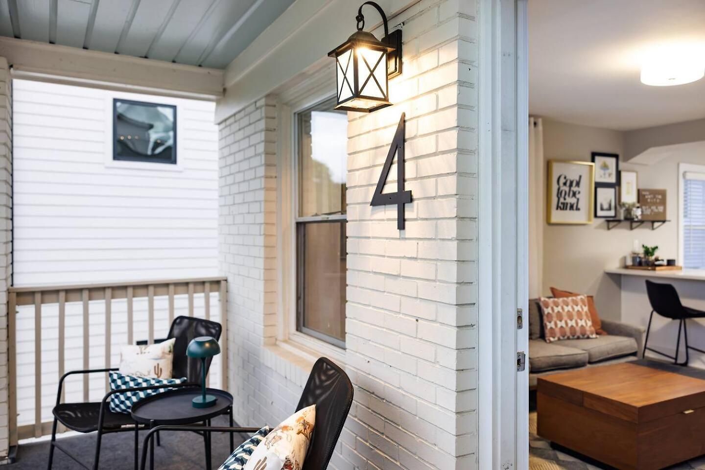 Holiday home Qc Quarters: Elevated 4 Br/4ba, Total Quadplex