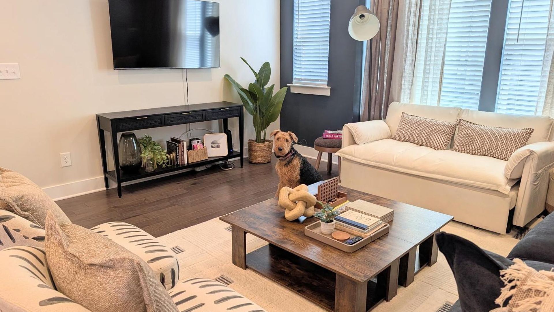 Holiday home Qc Rooftop Retreat | Rooftop | Garage | Dog Park