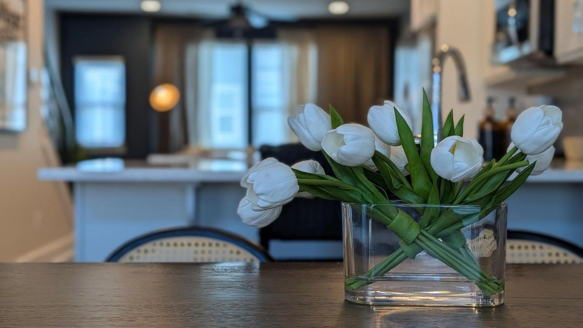 Qc Rooftop Retreat | Rooftop | Garage | Dog Park Holiday home