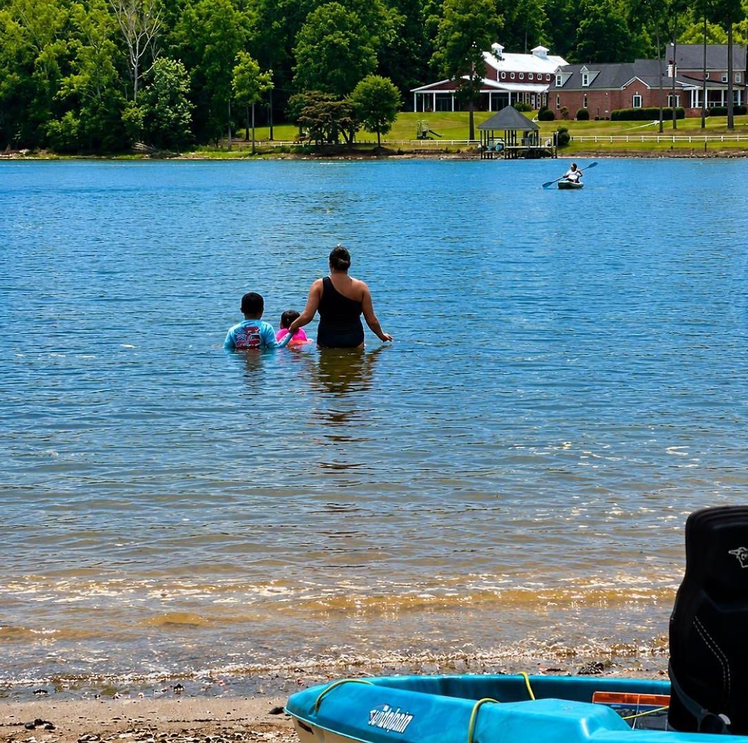 Holiday home Waterfront | Sunset + Dock Views | Wylie Charlotte