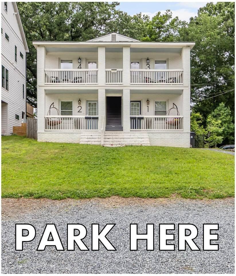 Holiday home Qc Quarters: Elevated 4 Br/4ba, Total Quadplex *