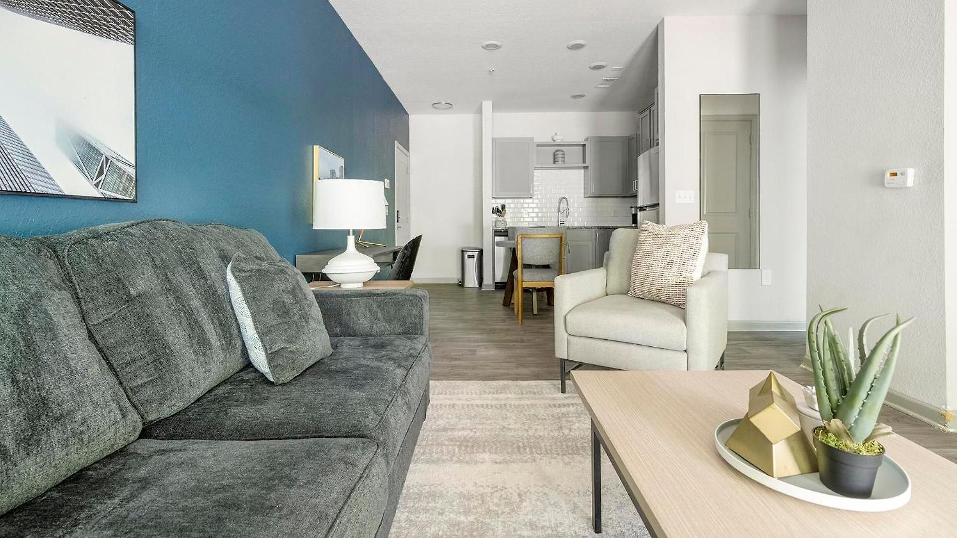 Landing Stunning 1Bd Gym Pool Apartment