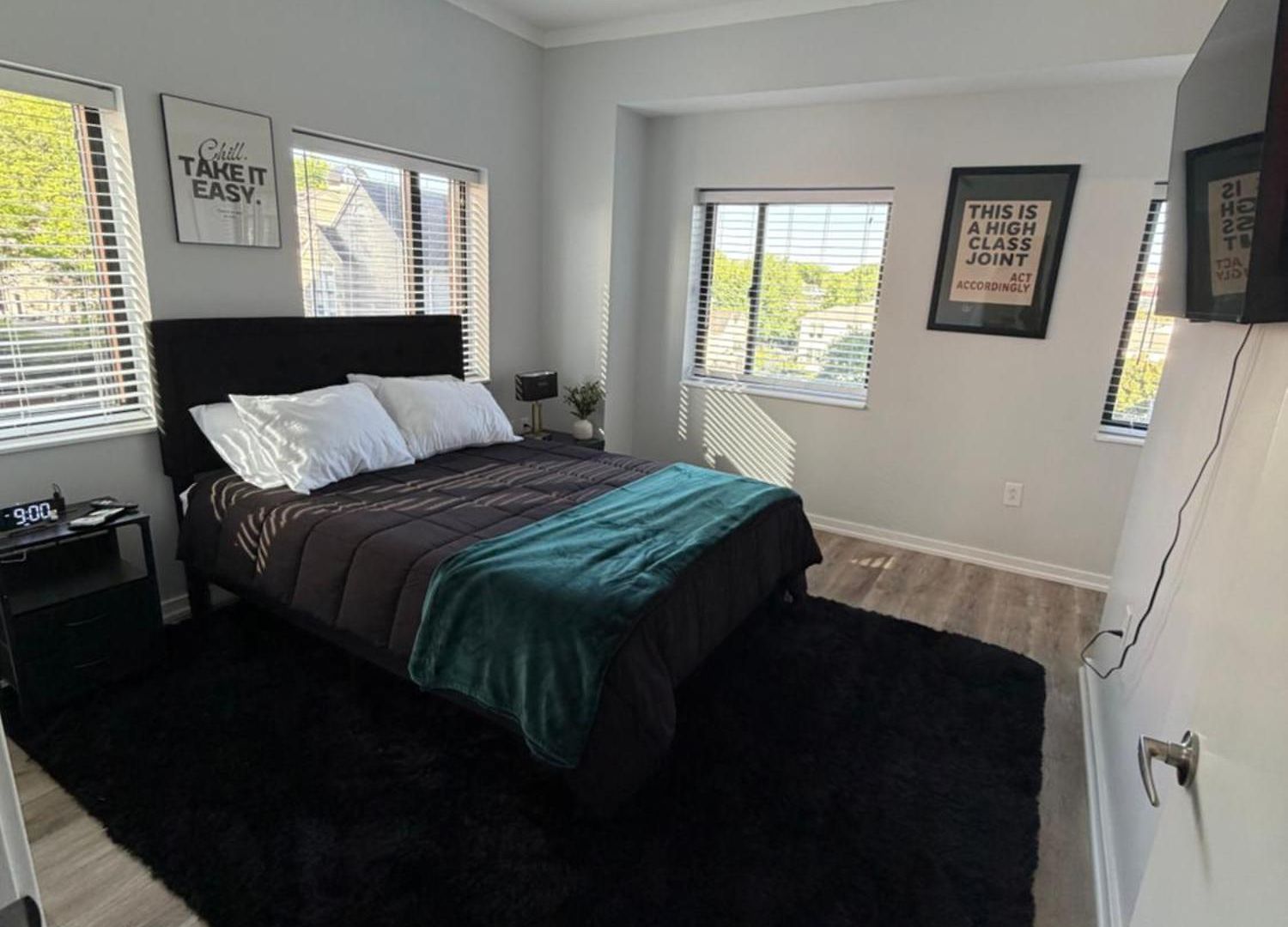 Apartment Modern Luxe Retreat Free Parking King Beds Charlotte