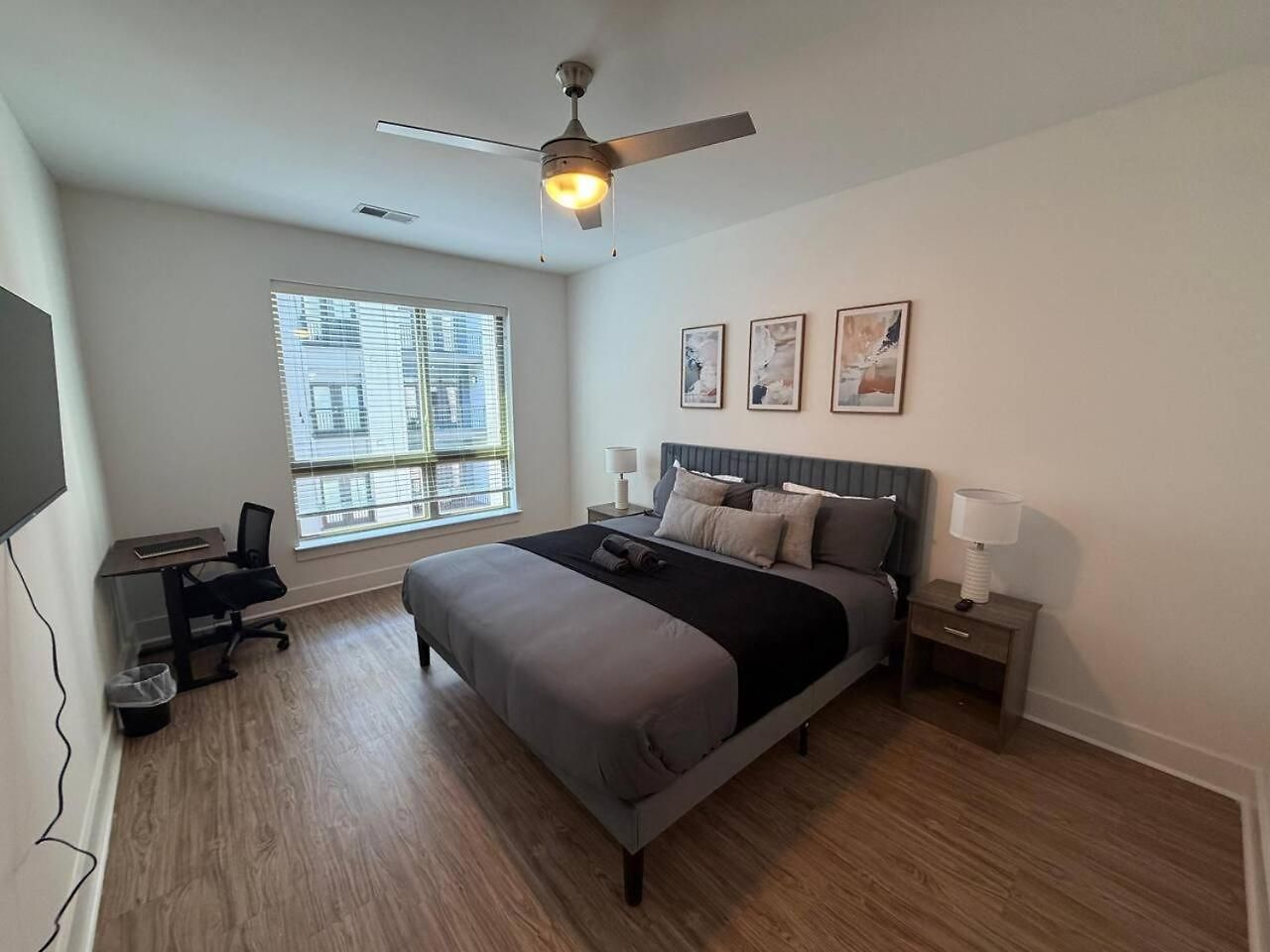 Apartment Uptown Escape - Free Parking, Pool, Walkable Charlotte
