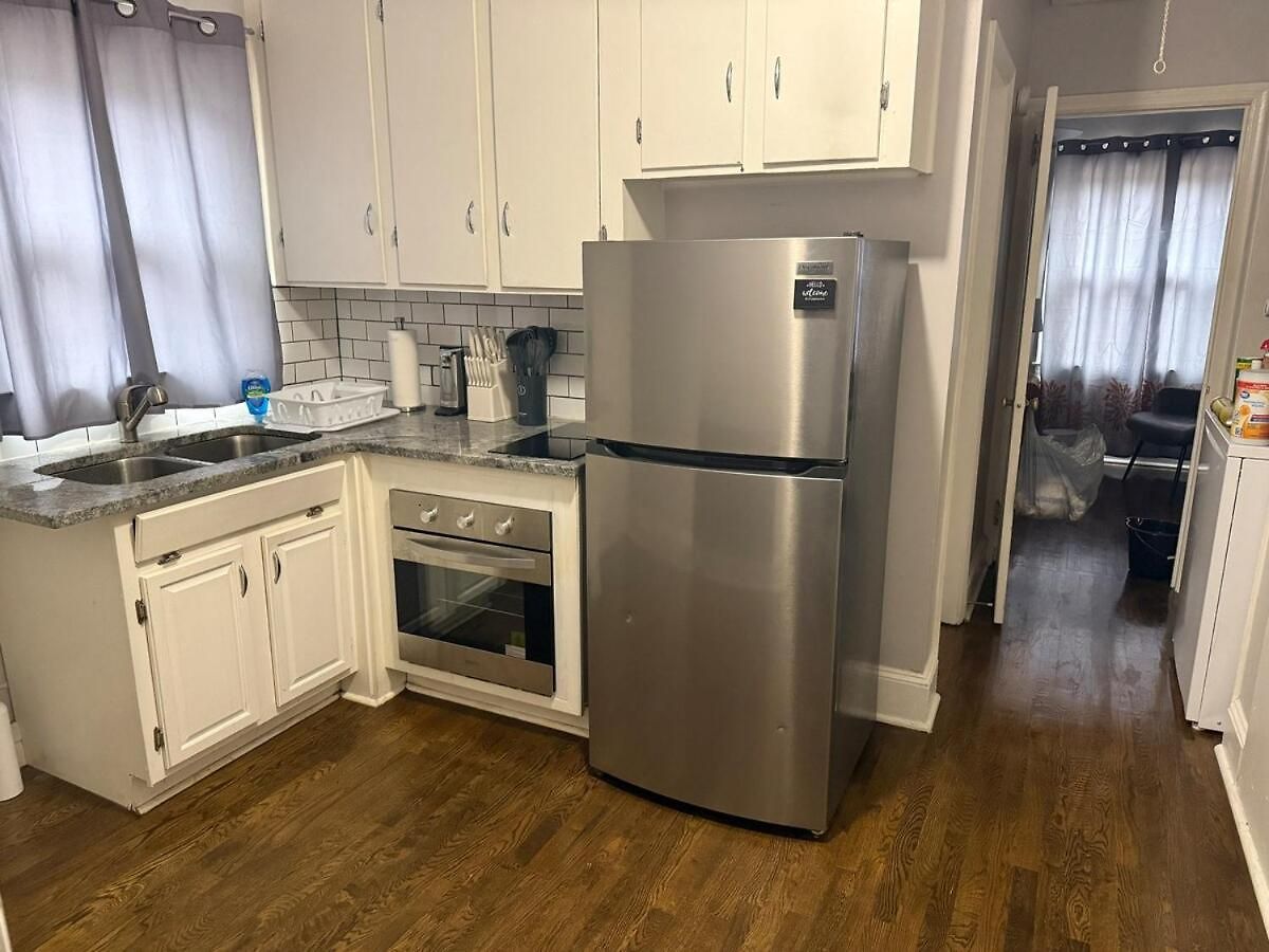 Two Side-by-side 1-bedroom Duplex Units Apartment *
