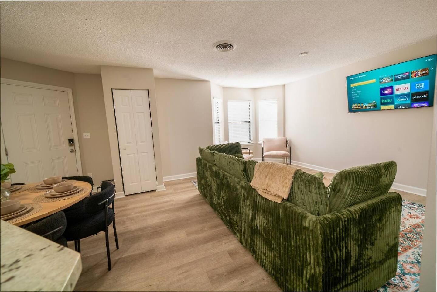 Apartment Uptown Luxe Retreat With Parking & Walk To Center Charlotte