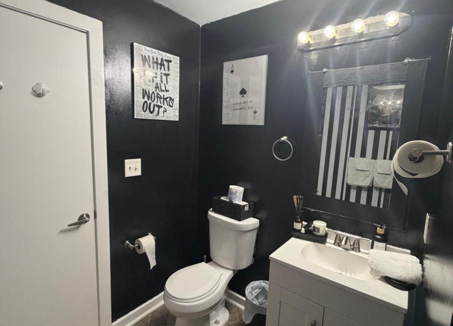 Modern Luxe Retreat Free Parking King Beds Apartment Charlotte