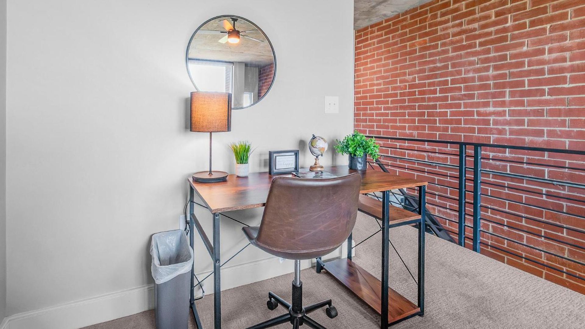 Modern Uptown Loft - Corporate-ready - Views Apartment