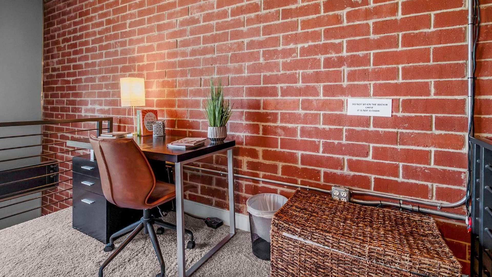 Apartment Modern Uptown Loft - Corporate-ready - Views *