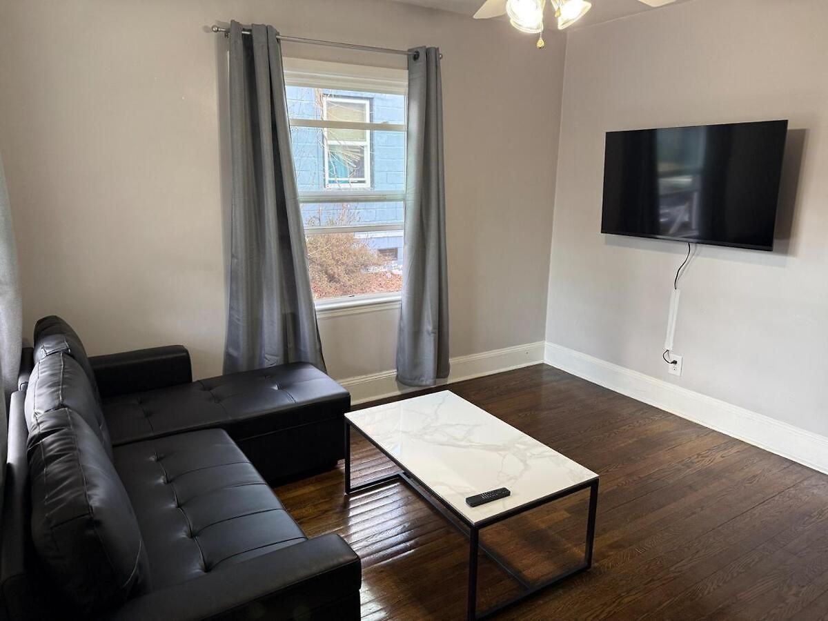 Two Side-by-side 1-bedroom Duplex Units Charlotte