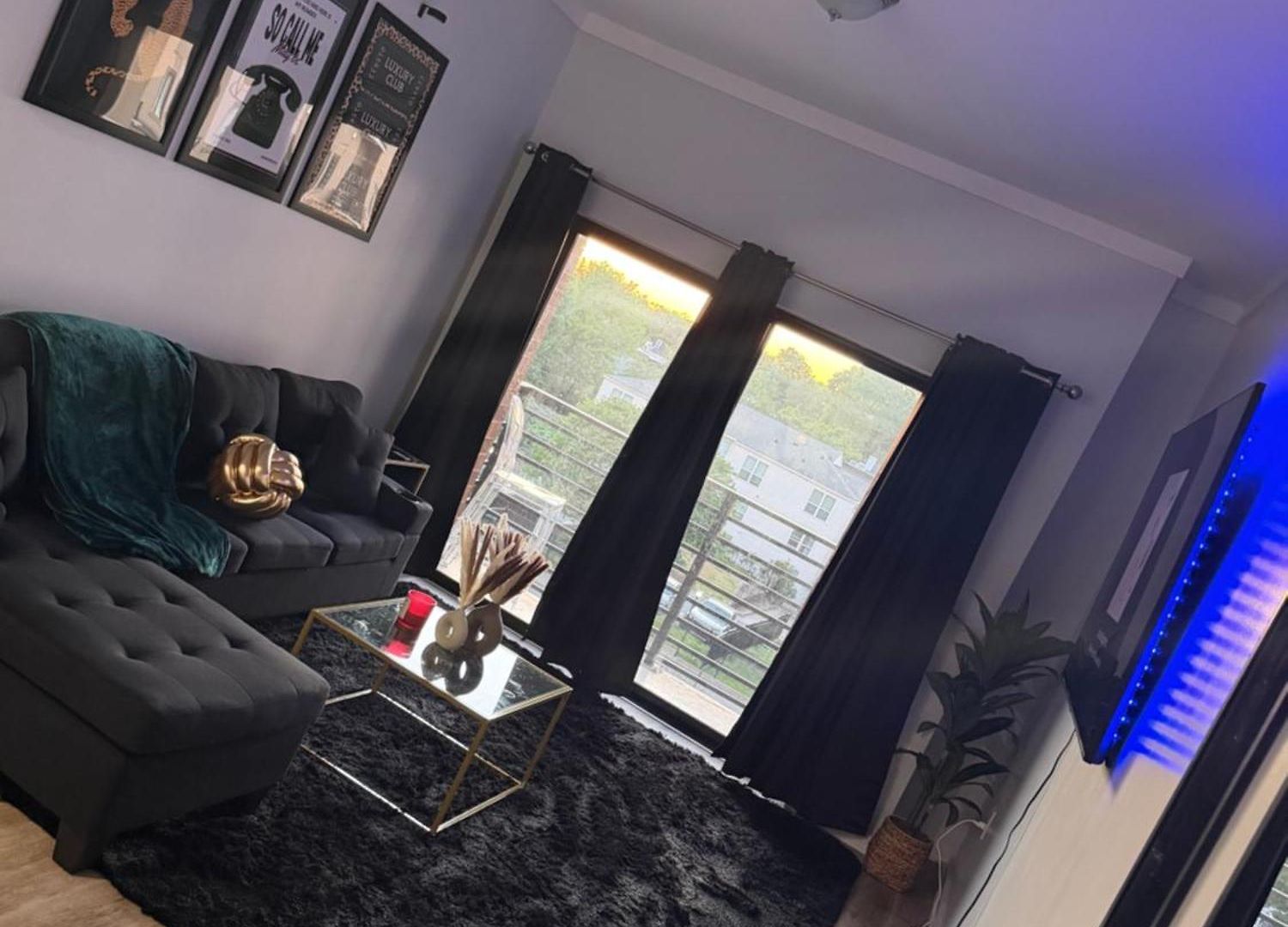 Modern Luxe Retreat Free Parking King Beds * Charlotte