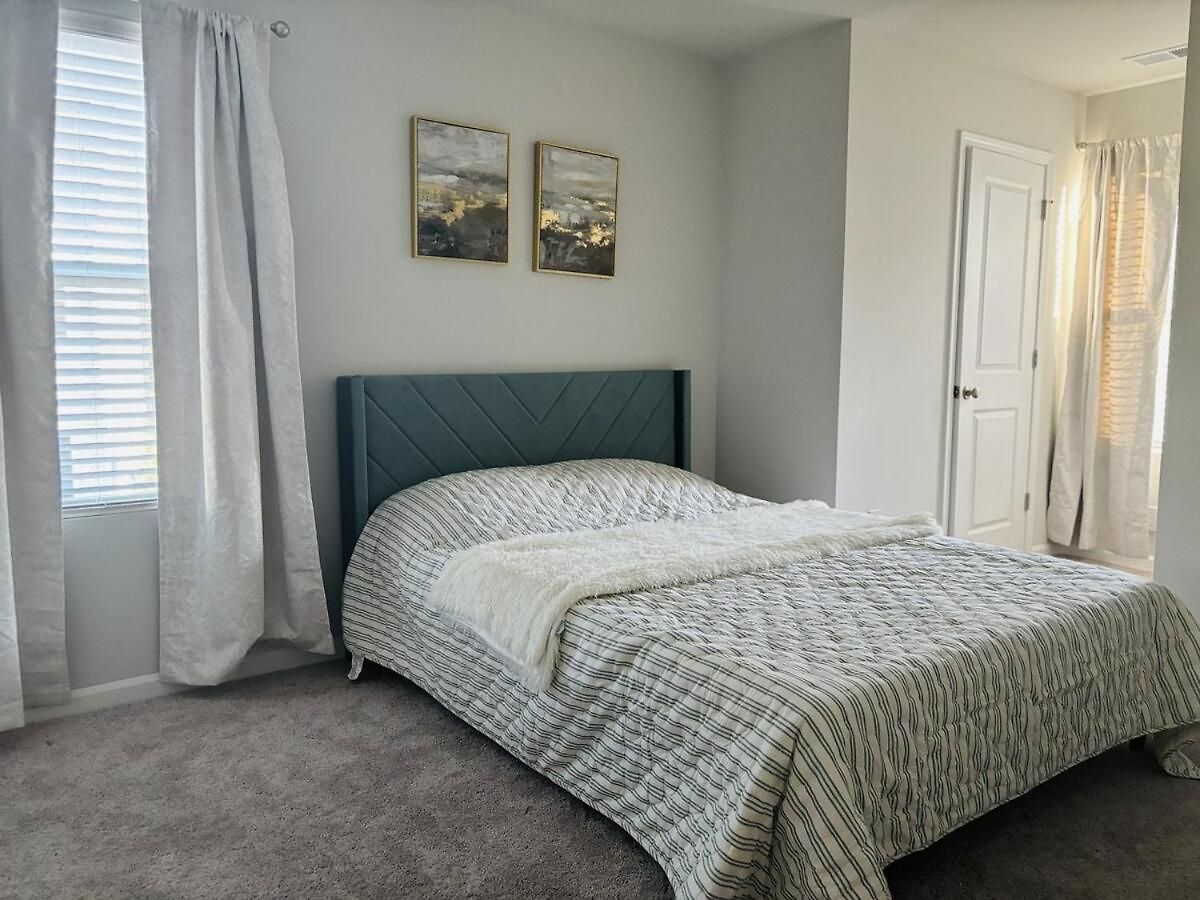 Sloan Garden House Modern Townhome Near South End Apartment *