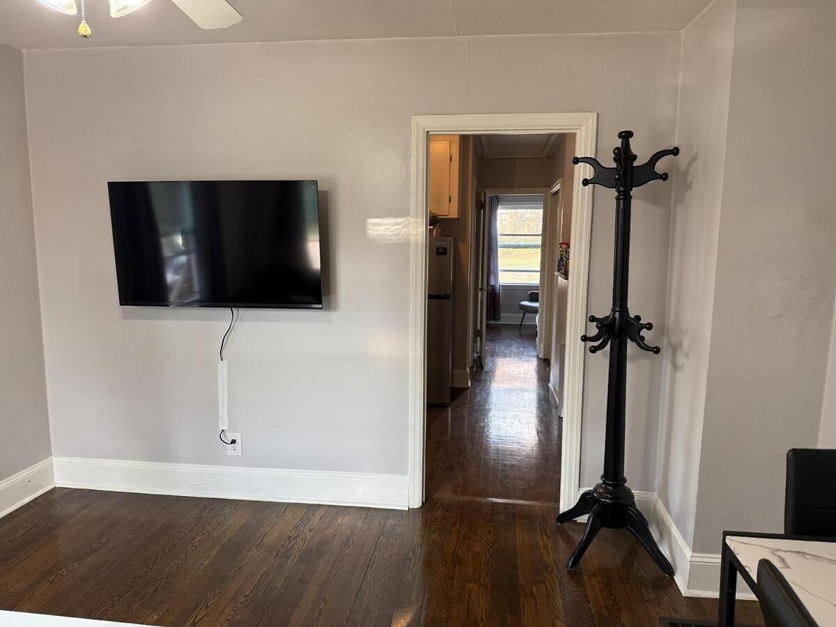 Two Side-by-side 1-bedroom Duplex Units Apartment Charlotte