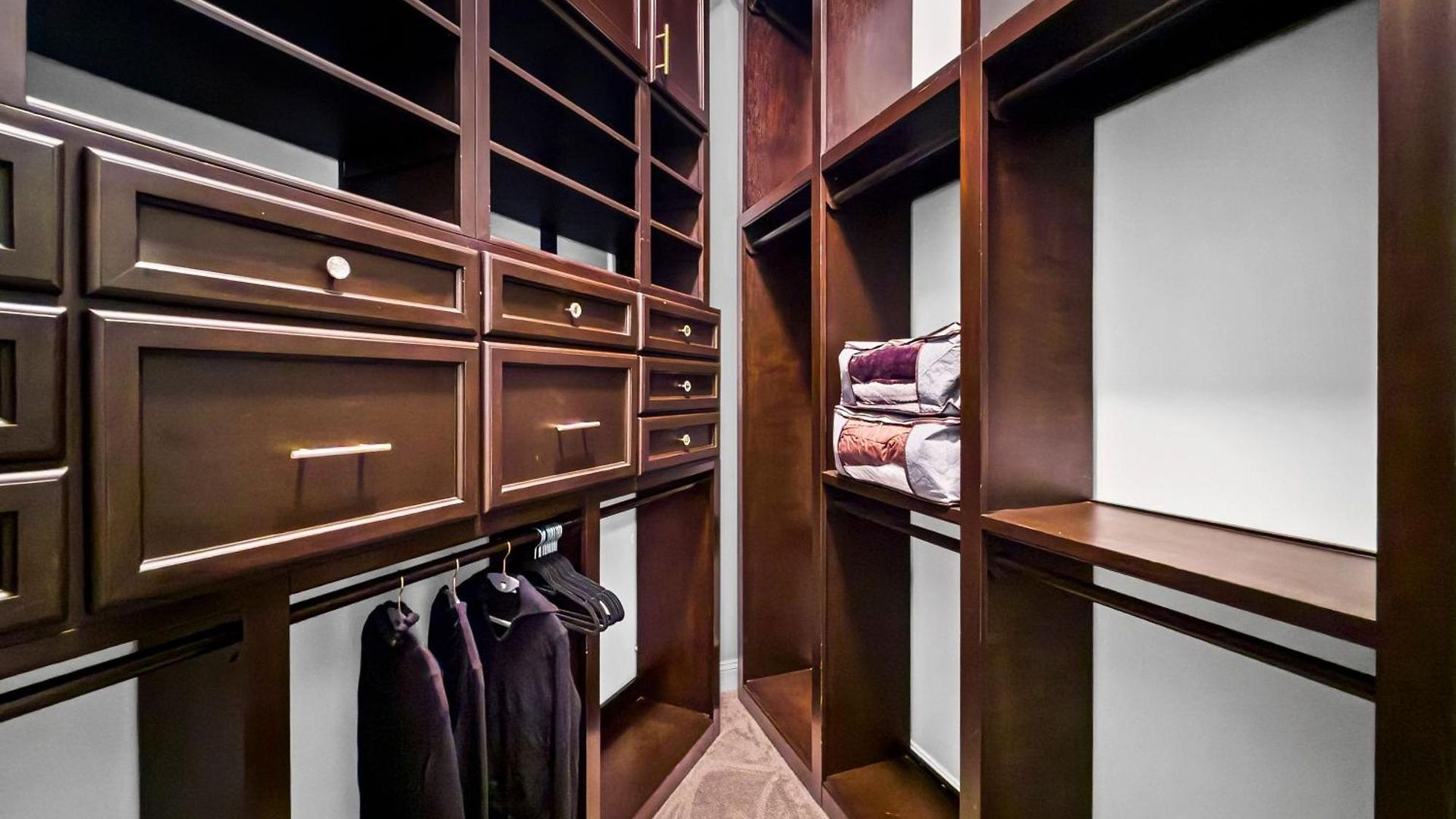 Walk To Boa & Truist, Luxury 2br With Pool Patio Apartment