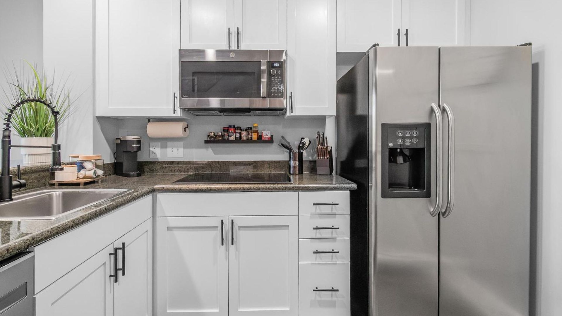 Apartment Modern Uptown Loft - Corporate-ready - Views Charlotte
