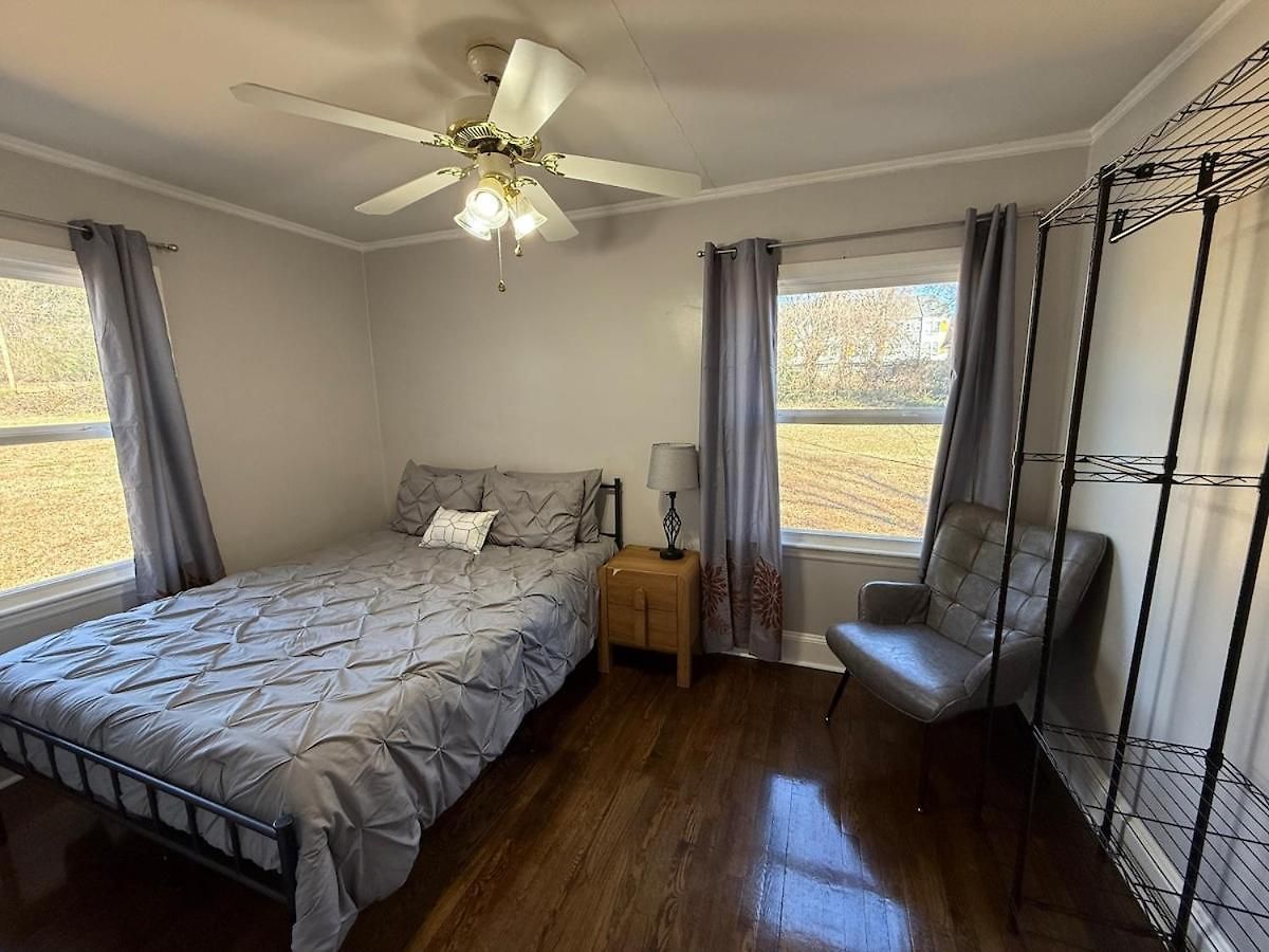 Two Side-by-side 1-bedroom Duplex Units * Charlotte