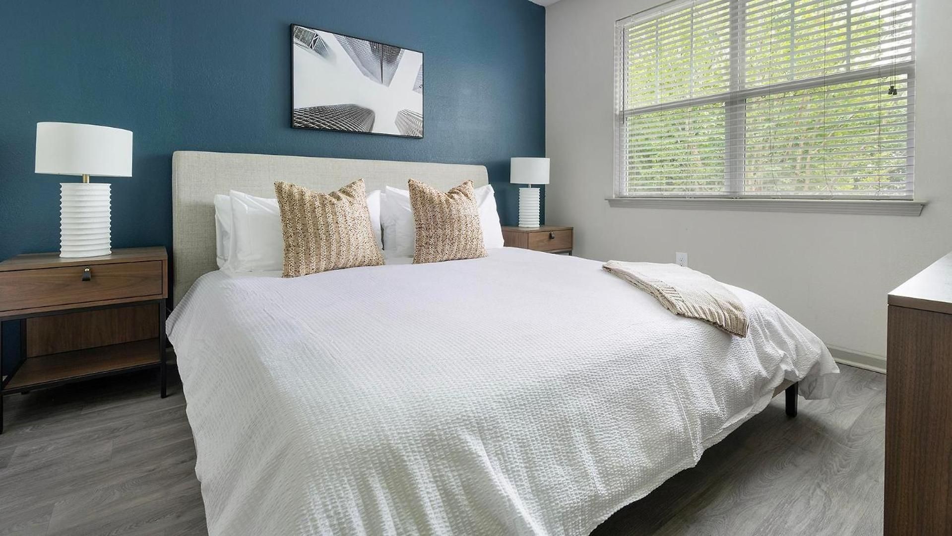 Landing Stunning 1Bd Gym Pool Charlotte