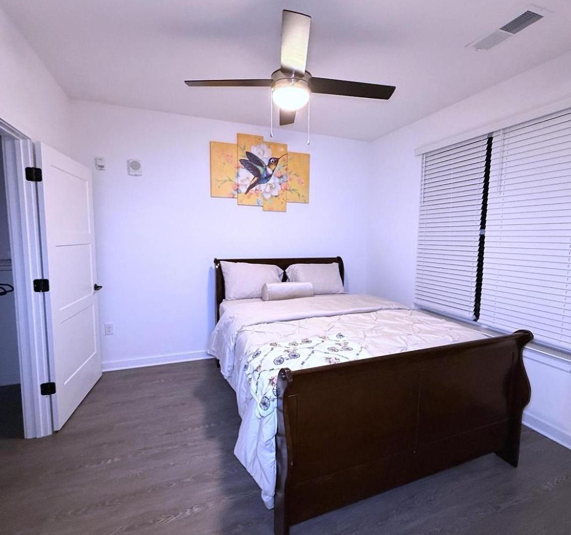 Luxurious 2br 2br Uptown Oasis, Boa, Nascar, Airport And View With Free Parking Charlotte