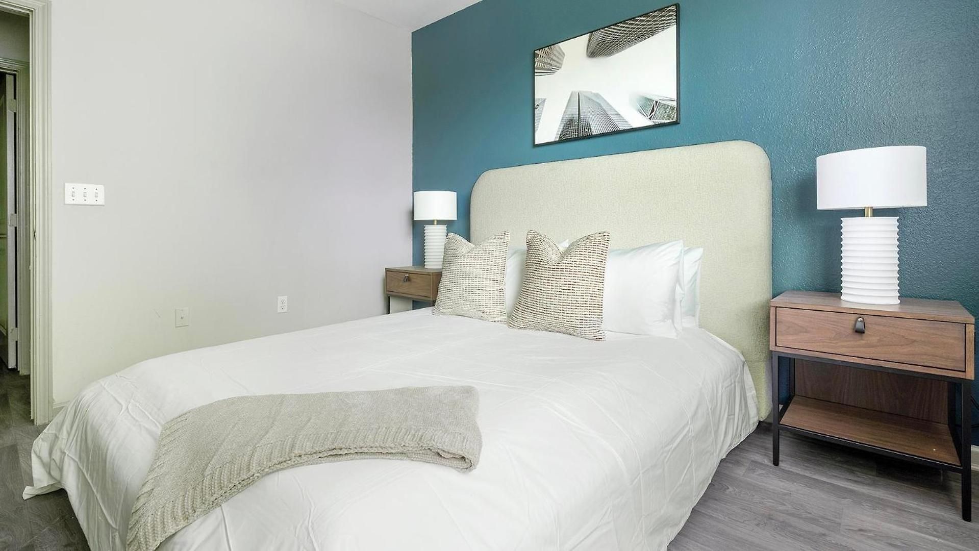 Landing Stunning 1Bd Gym Pool * Charlotte