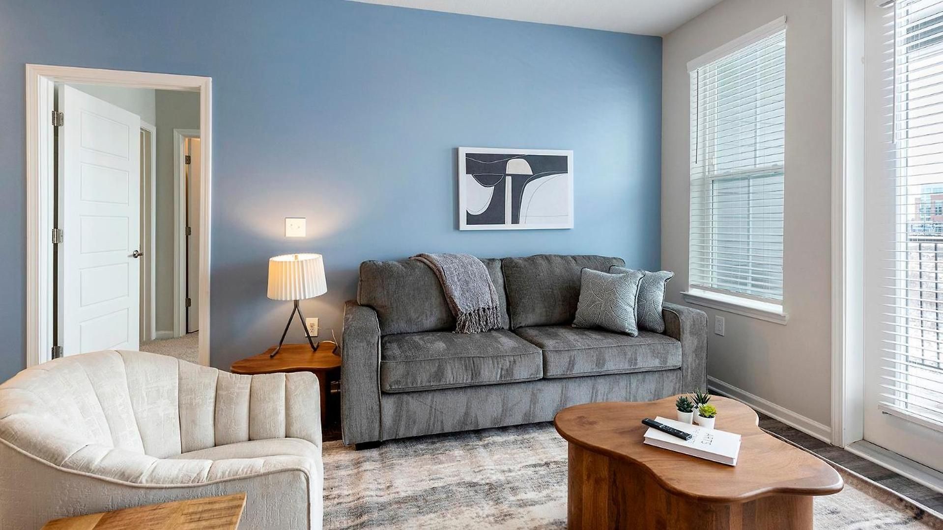 Landing Incredible 1bd Gym Pool * Charlotte