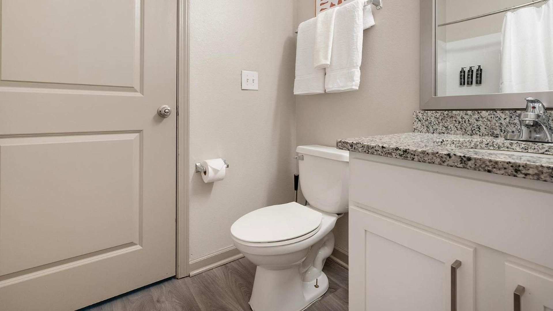 Apartment Landing Stunning 1Bd Gym Pool Charlotte