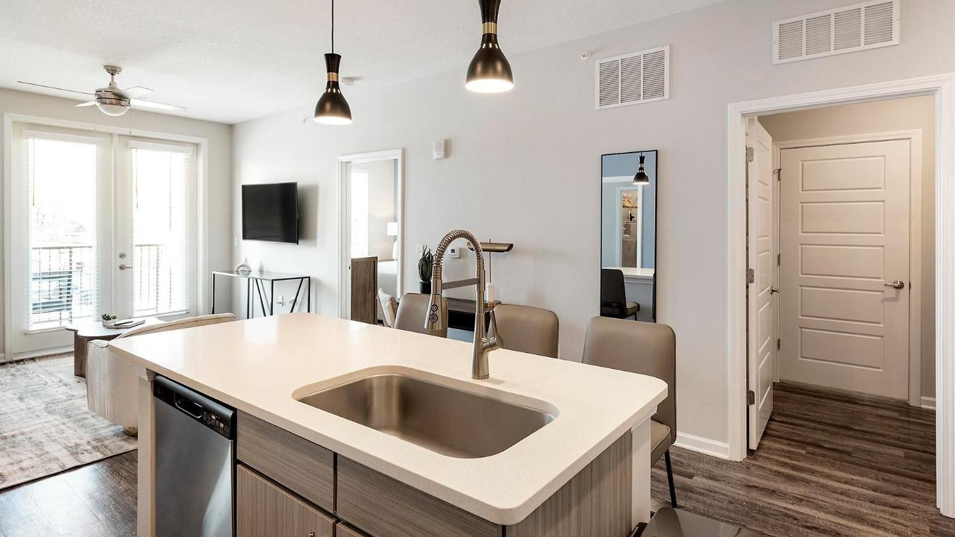 Apartment Landing Incredible 1bd Gym Pool