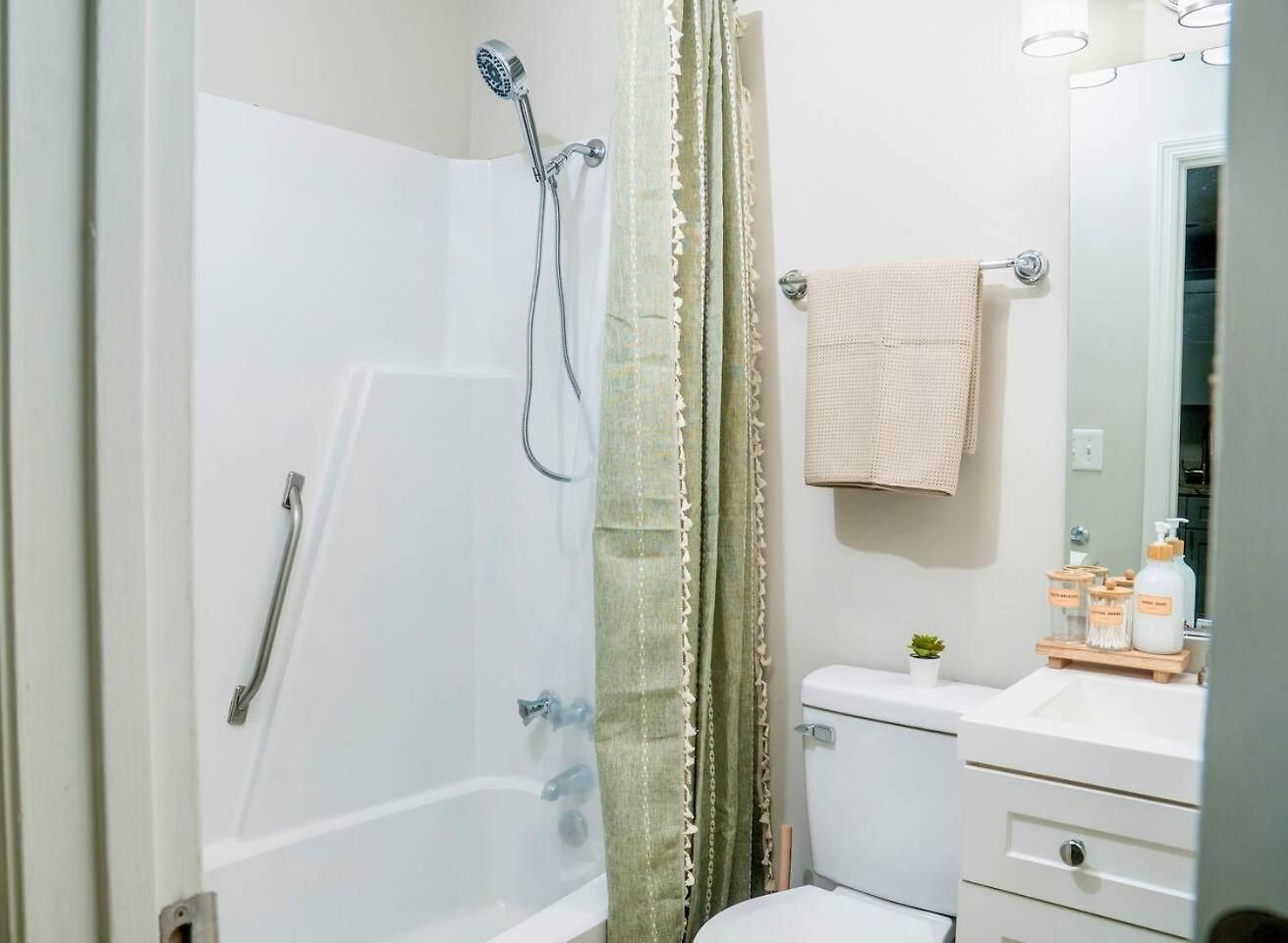 Apartment Uptown Luxe Retreat With Parking & Walk To Center Charlotte