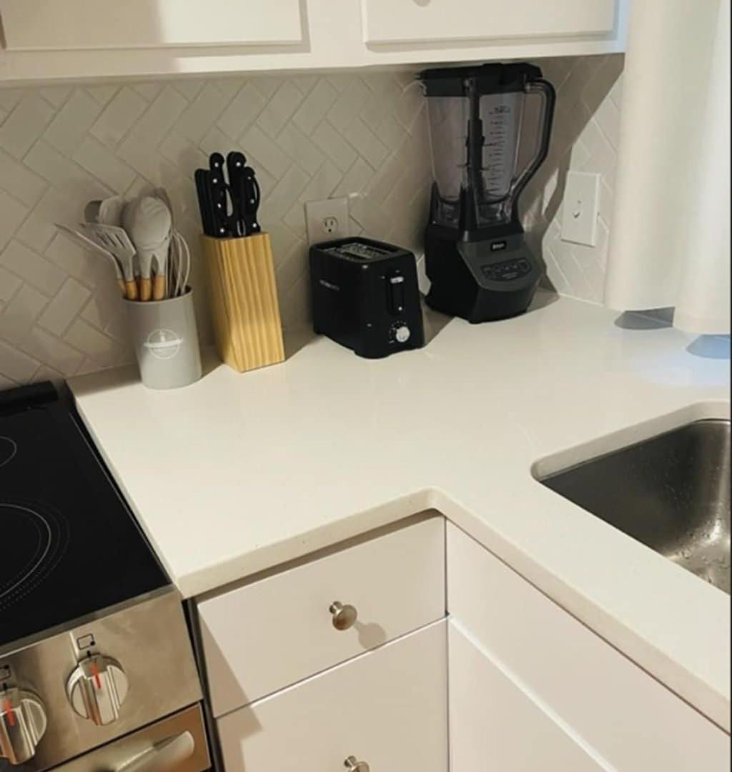 Two Side-by-side 1-bedroom Duplex Units * Charlotte