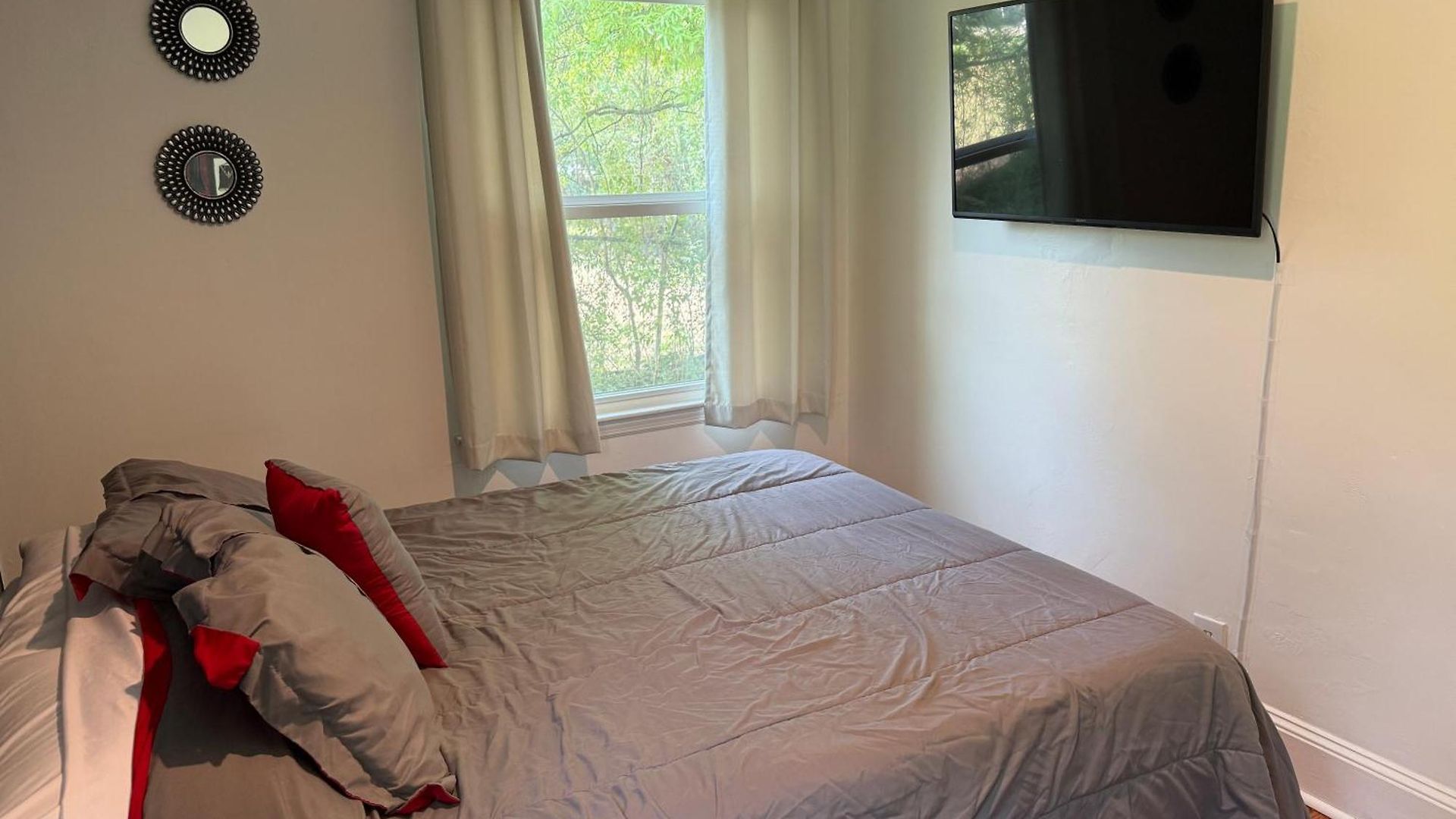 Two Side-by-side 1-bedroom Duplex Units *